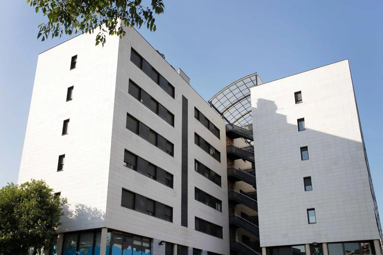 Taulat Diagonal Mar Pool Apartments Barcelona